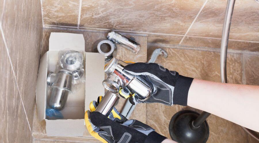 Professional gutter cleaning in Poplar Grove, AR